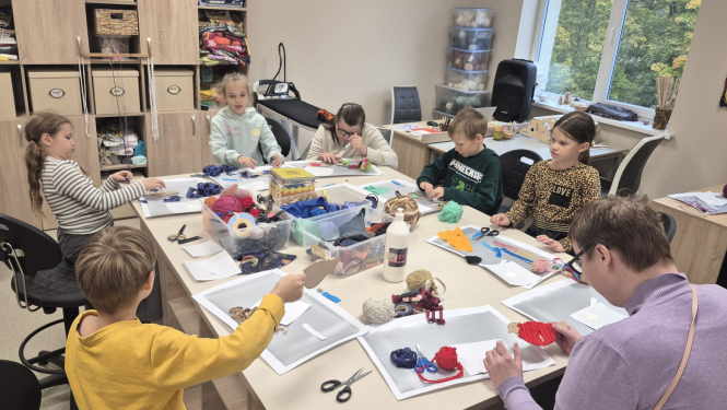 Labo darbu nedēļas pasākums Specializētajās darbnīcās, kur viesojas 2. klases skolēni