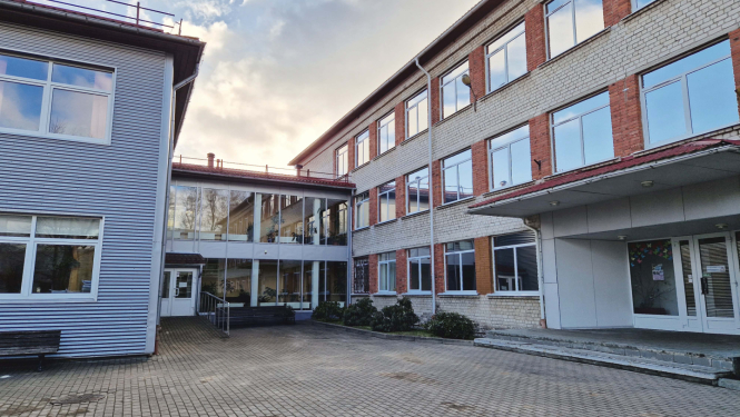 Lielvārdes vidusskola