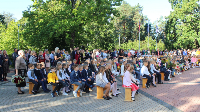 Zinību diena Ogres skolās