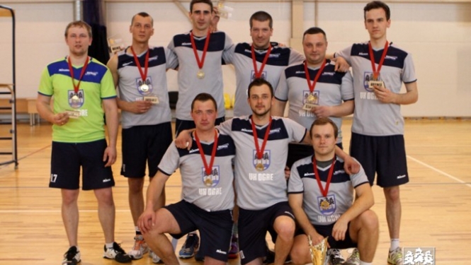 Ar "Ogres" uzvaru finišējis novada čempionāts volejbolā