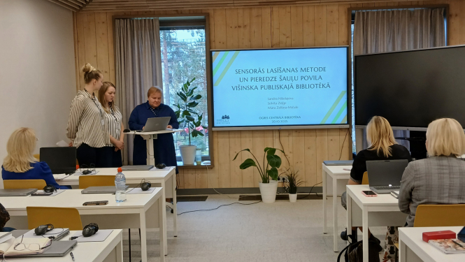 20.oktobrī Ogres Centrālajā bibliotēkā pulcējās Ogres novada skolu bibliotēku bibliotekāri, lai piedalītos profesionālās pilnveides seminārā.