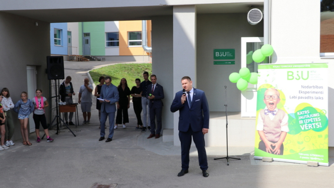 Ogres 1.vidusskolā atklāta RTU Bērnu un jauniešu universitāte