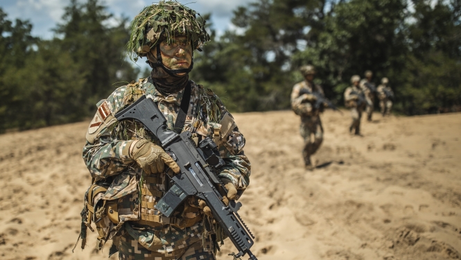 Aicina rezerves karavīrus  piedalīties militārajās mācībās