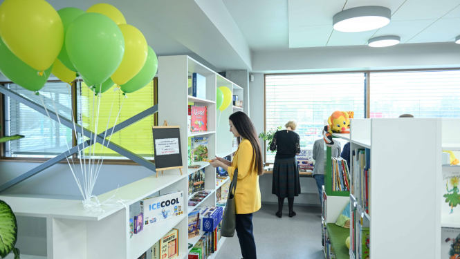 Spēļu bibliotēkas atklāšana Ikšķiles pilsētas bibliotēkā 2025. gada 25. martā 