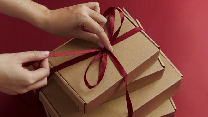 Ziemassvētku paciņas ģimenēm, kurās ir bērniņš invalīds