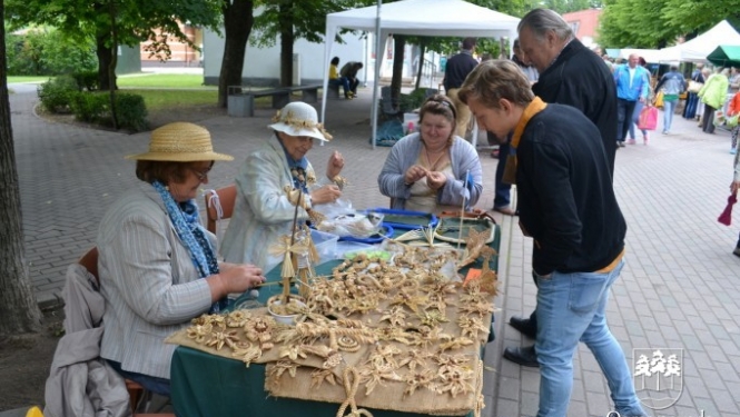 Amatnieku tirdziņš Ogres pilsētas svētkos