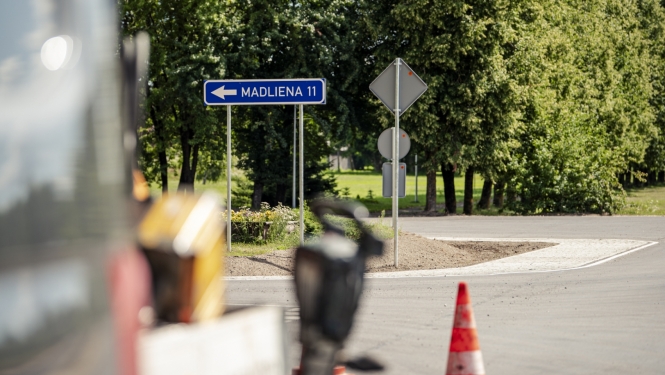 Asfalta seguma pārbaude Lēdmanē