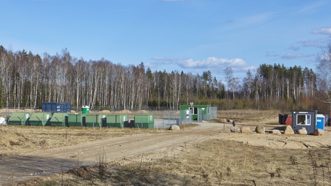 Kaparāmuru karjers - Ezeri