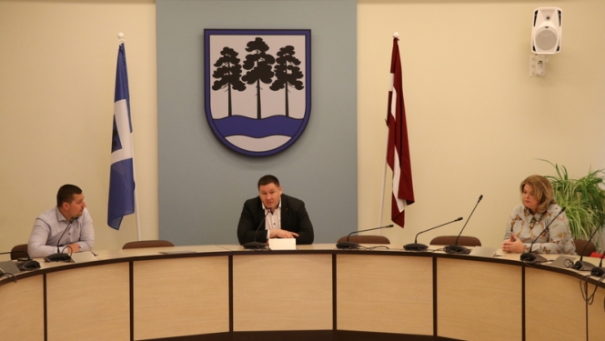 Konkretizē jaunā novada administratīvās struktūras izstrādes plānus