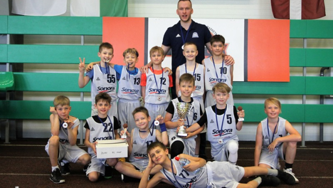 Ogres Basketbola skolas audzēkņiem 2. vieta starptautiskā turnīrā Mārupē