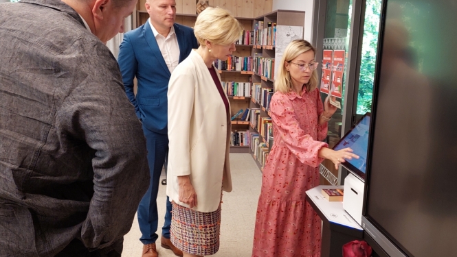 A.Čakšas vizīte Ogres Centrālajā bibliotēkā 22.09.2023