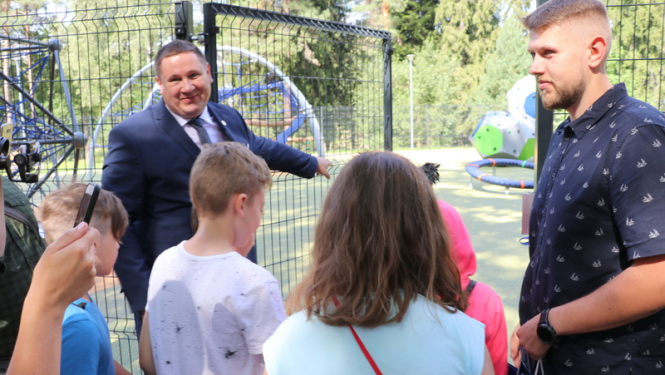 Atklāts bērnu rotaļlaukums J.Čakstes prospektā