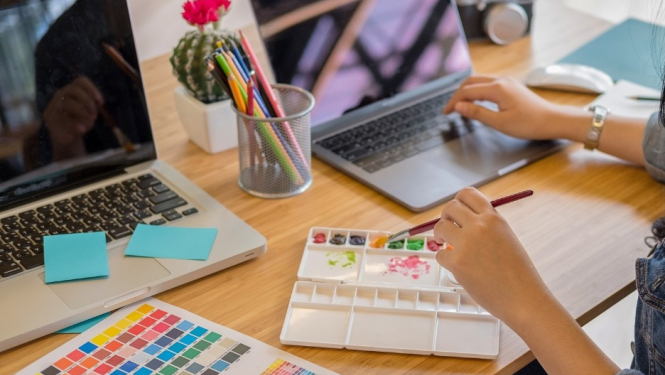 Ogres reģiona bibliotekāri apgūst Canva lietošanu