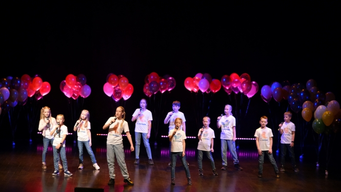 Bērnu vokālā studija SVILPASTES kuplā dziedātāju pulkā aizvadījusi sadraudzības koncertu