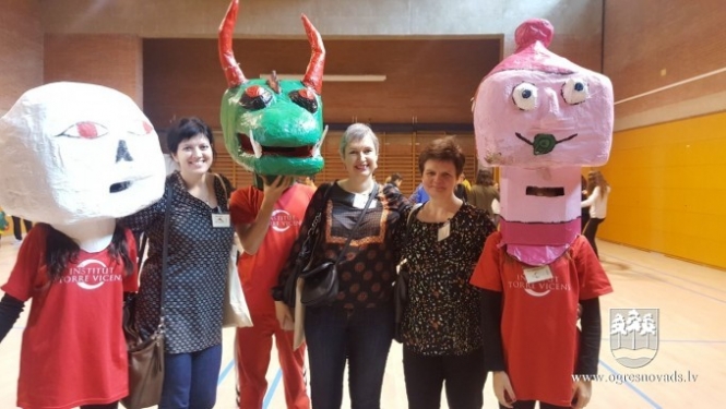 Ogres 1.vidusskolas skolēni un skolotāji piedalās Erasmus+ pojektā Spānijā