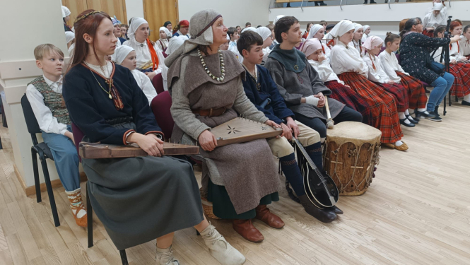 Piedaugavas novada un Vidzemes piejūras folkloras kopu reģionālā sarīkojuma Lielvārdes pamatskolā