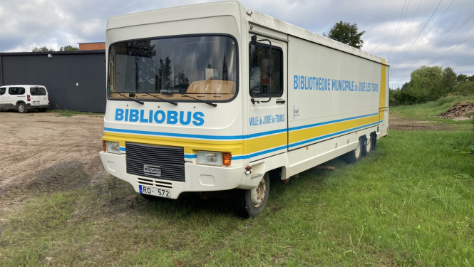 bibliobuss izsole
