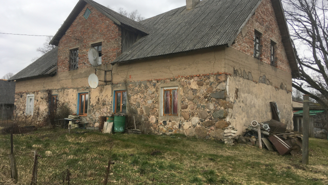 Elektroniskā izsolē pārdod dzīvokļa īpašumu Krapes pagastā