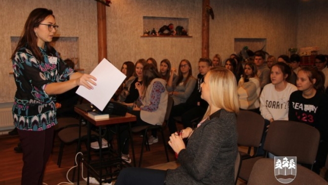 Jaunieši gūst praktiskas zināšanas divu dienu apmācībās