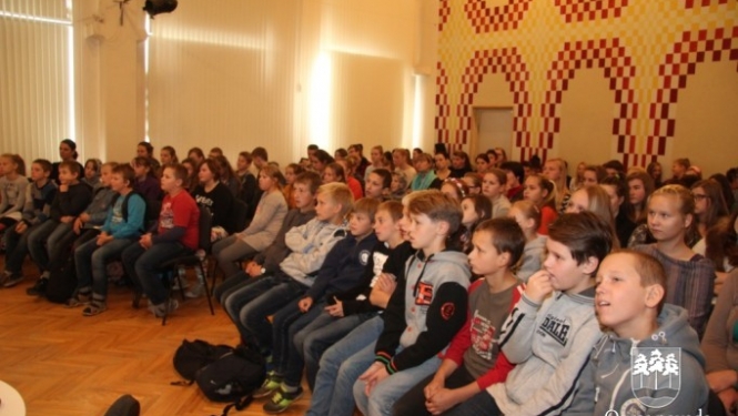 Karjeras nedēļa „Atver karjeras durvis!” Suntažu vidusskolā