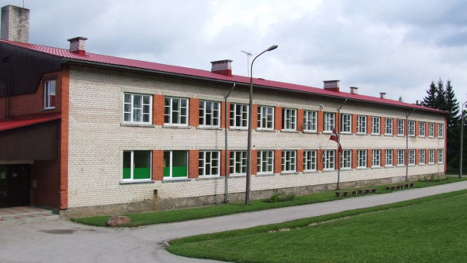 Ķeipenes pamatskola aicina darbā sporta skolotāju un latviešu valodas, literatūras skolotāju