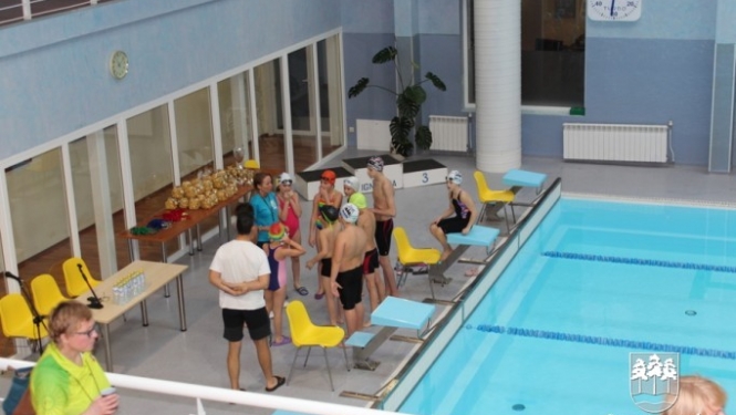 Peldēšanas kluba "Ogre" sportisti piedalās starptautiskās sacensībās Lietuvā