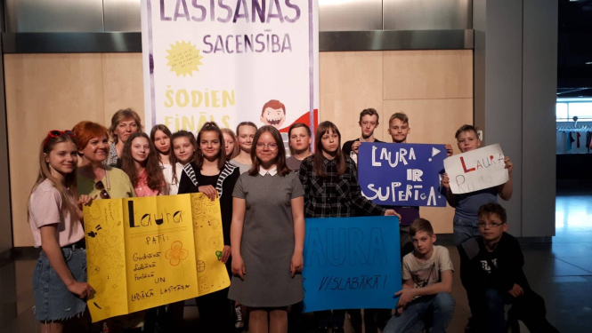Ogrēniete iegūst trešo vietu Nacionālajā skaļās lasīšanas sacensībās