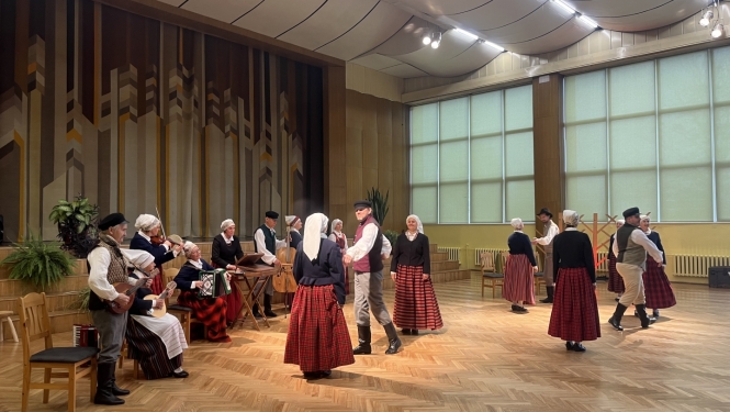 Lielvārdes kultūras centra folkloras kopa piedalās ikgadējā skatē 