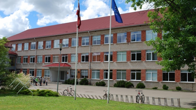 Lielvārdes vidusskola