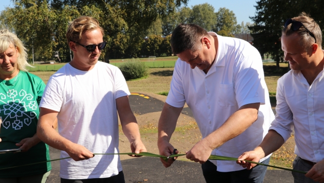 Egils Helmanis pārgriež lenti 06.09.2024.