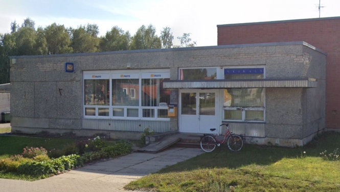 Madlienas pasta ēka