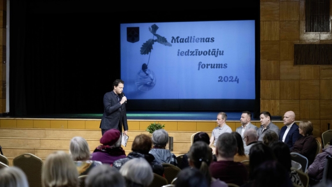 Patriks Grīva un iedzīvotāji  Madlienas forums 13.04.2024.