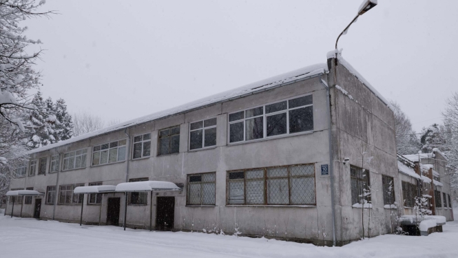 Ēka Mālkalnes pr.10, Ogrē, ziemā 12.2023.