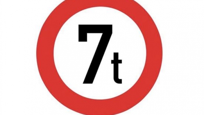 Ceļa zīme masas ierobežojums 7t