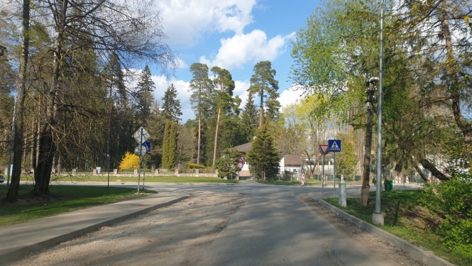 Meža prospekta, Mednieku ielas krustojums