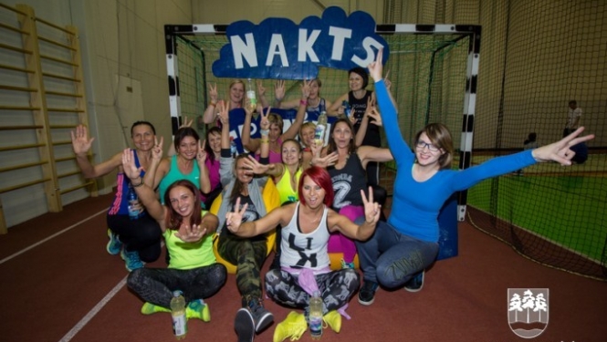 Ogrē lieliskā atmosfērā aizvadīts pirmais "Nakts treniņš"