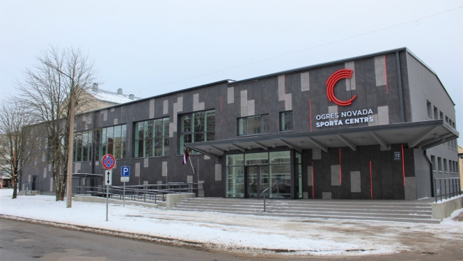Ogres novada Sporta centra sporta zāles ēka Skolas ielā 12, Ogrē