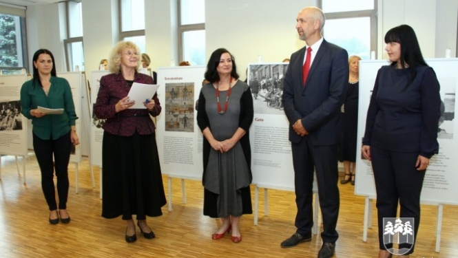Ogres tehnikumā atklāj holokaustā cietušajiem ebreju bērniem veltītu izstādi