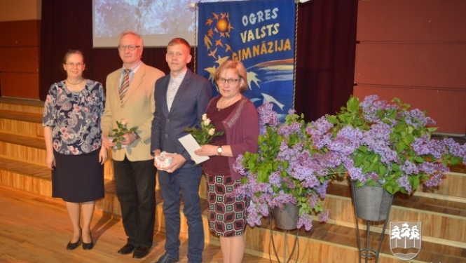 Ikgadējais pasākums “Pieņemšana pie direktores” Ogres Valsts ģimnāzijā