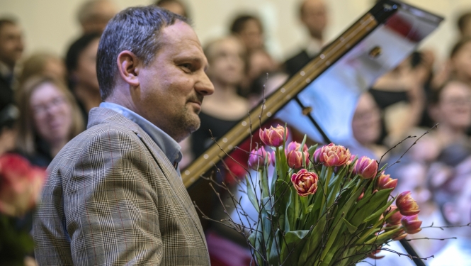 Aizvadīts koncertsarunu cikls “Muzikālās personības” ar Raimondu Tiguli