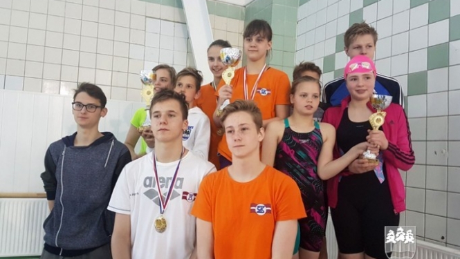 PK "Ogre" peldētājiem 48 medaļas un trīs kausi Ogres čempionātā