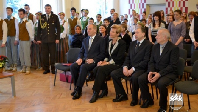 Valsts prezidenta vizīte Suntažu vidusskola