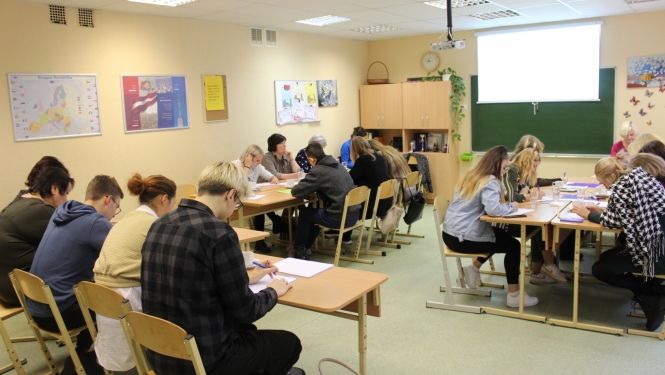Skolēni un skolotāji projekta Satikt tikšanās ietvaros 10.11.2023.