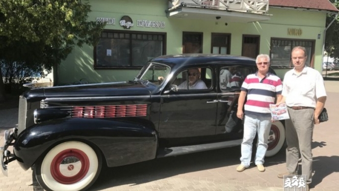 Populārs krievu auto žurnāls veido rakstu par retro auto no Ogres
