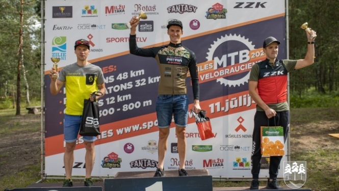 Ar ļoti kuplu dalībnieku skaitu aizvadīts Ikšķiles MTB velobrauciens