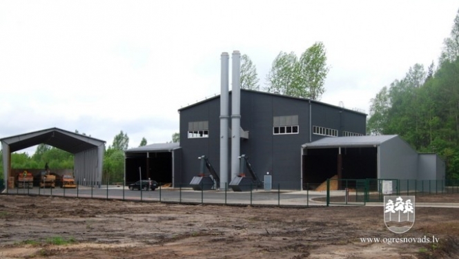 Atklāta šķeldas katlu māja