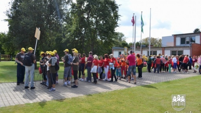 Pirms jaunā mācību gada sporta spēlēs tiekas četru novadu pedagogi