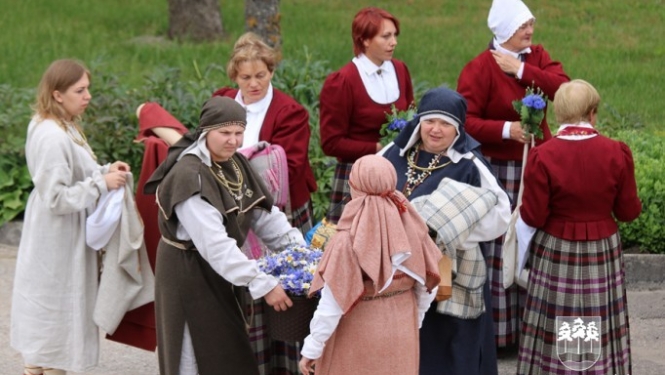 Dziesmu un deju svētkos piedalās pieci kolektīvi no Suntažiem