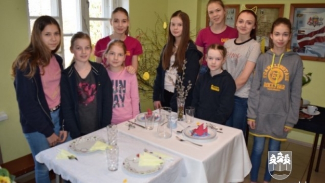 Ķeipenes pamatskolā noticis konkurss “Supermeitene 2019”