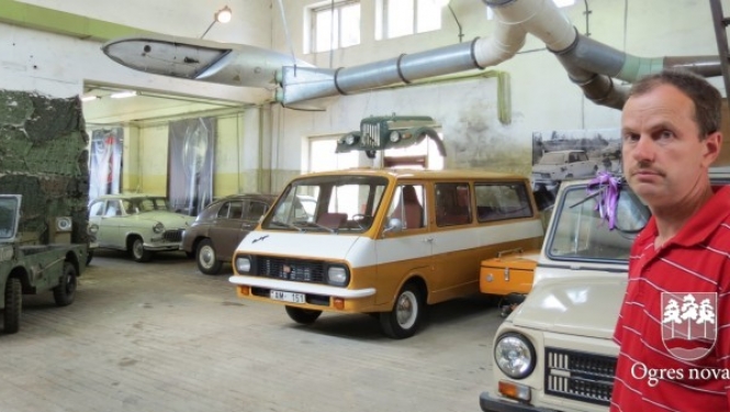 Auto kolekcija "Tehnika no pagātnes"
